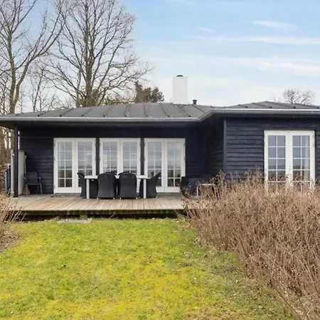 Casa de Férias Beachfront Summerhouse With Amazing View And Peace Hesselager