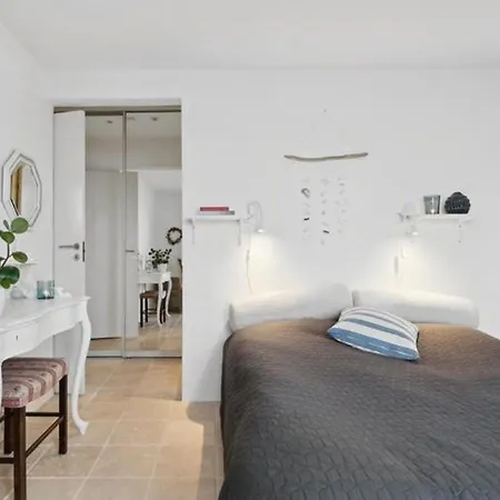 Beachfront Summerhouse With Amazing View And Peace Дом отдыха *