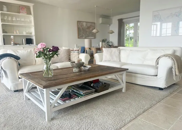 Beachfront Summerhouse With Amazing View And Peace Hesselager