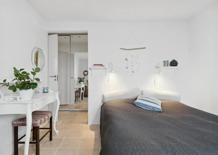 Beachfront Summerhouse With Amazing View And Peace Hesselager